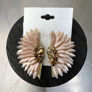 New on Card Caroline Hill Fan Pierced Earrings in Peach and Goldtone